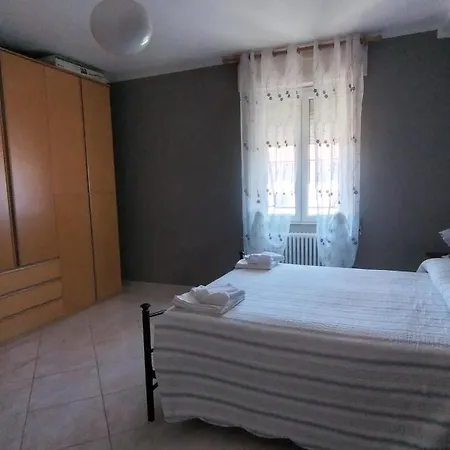 Apartament A Casa Di Ely Aulla